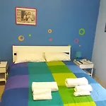 Leggendaria לינה וארוחת בוקר נאפולי